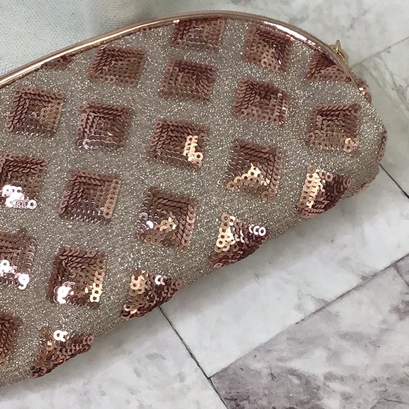 Vince Camuto rose gold sequins mini cosmetic pouch - Picture 4 of 4